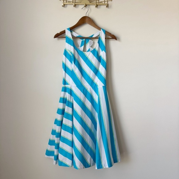 Lilly Pulitzer Dresses & Skirts - Lilly Pulitzer Zo Blue Roper Stripe Fit and Flare Dress Sz 6